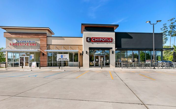 Pictures of Retail, Office, Restaurant property located at 3810 LA-22, Mandeville, LA 70471 for lease - image #1