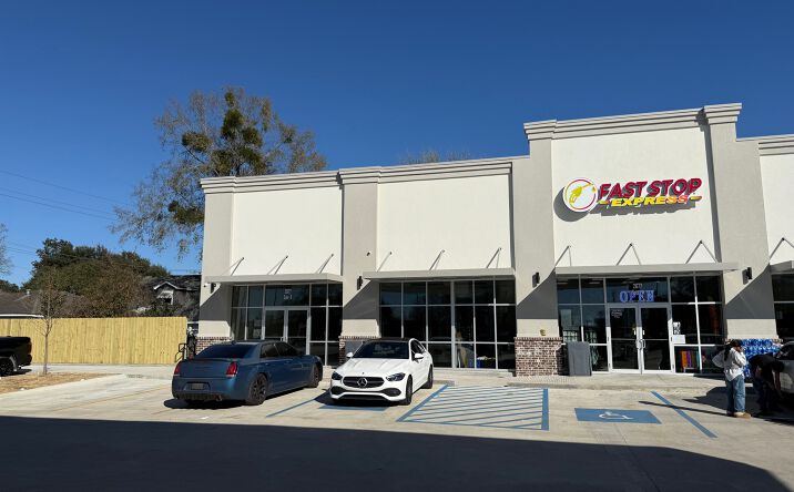 Pictures of Retail property located at 2677 Nicholson Dr, Baton Rouge, LA 70802 for lease - image #1