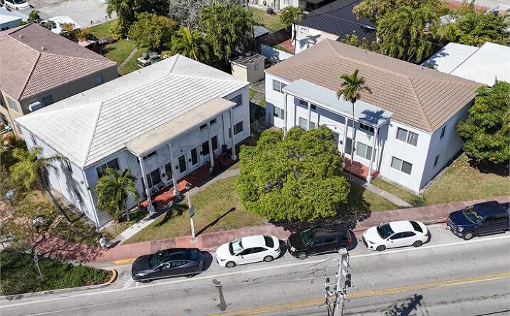 Pictures of Retail property located at 8100 Crespi Blvd #3, Miami Beach, FL 33141 for lease - image #1