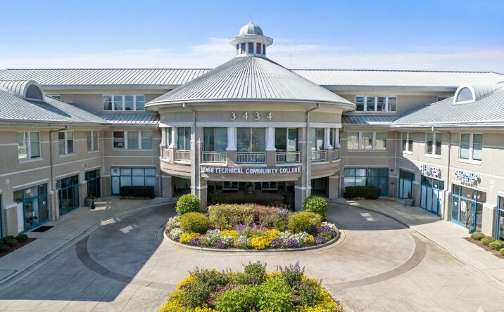 Pictures of Office property located at 3434 Kildaire Farm Rd, Cary, NC 27518 for lease - image #1