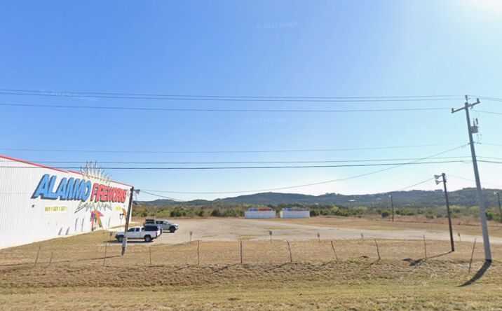 Pictures of Land property located at 28794 US-281, Bulverde, TX 78163 for lease - image #1