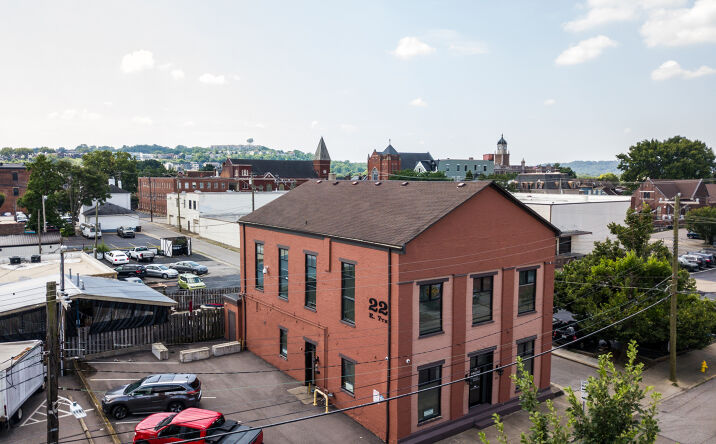 Pictures of Retail, Office property located at 22 E 7th St, Newport, KY 41071 for lease - image #1