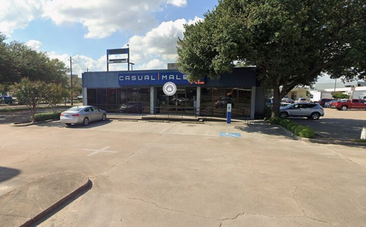 Pictures of Retail property located at 6898 Southwest Fwy, Houston, TX 77074 for lease - image #1