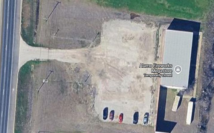 Pictures of Land property located at 3676 US-77, Waxahachie, TX 75165 for lease - image #1
