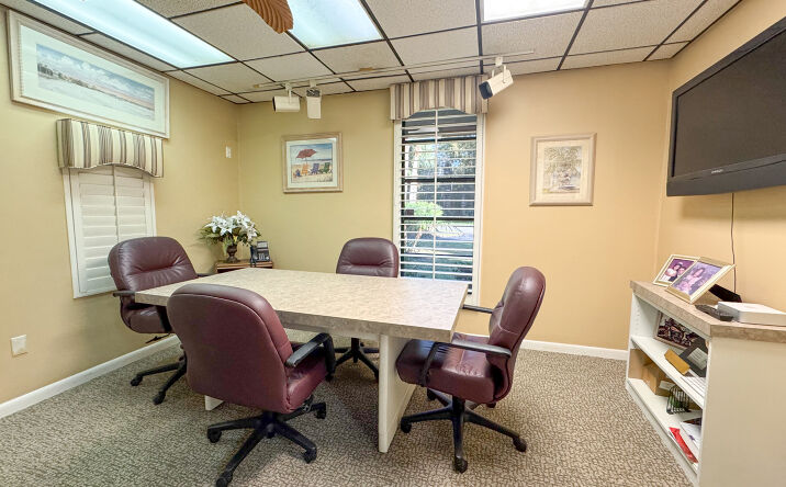 Pictures of Office property located at 301 Indigo Dr, Daytona Beach, FL 32114 for lease - image #1