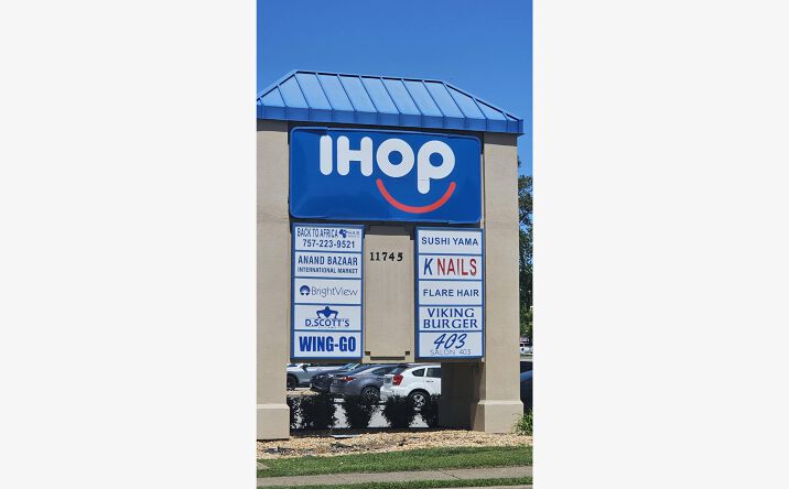 Pictures of Retail property located at 11745 Jefferson Ave, Newport News, VA 23606 for lease - image #1