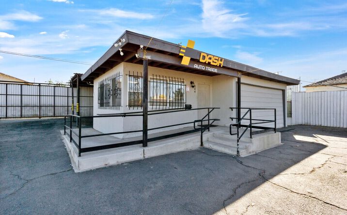 Pictures of Retail property located at 344 N Abby St, Fresno, CA 93701 for lease - image #1