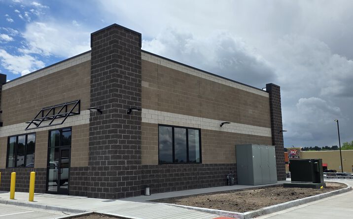 Pictures of Retail property located at 787 Crossroads Cir, Elizabeth, CO 80107 for lease - image #1
