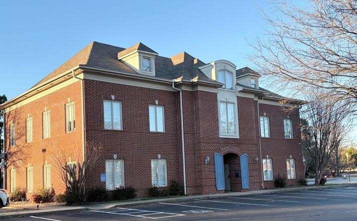 Pictures of Office property located at 7556 US Hwy 70, Bartlett, TN 38133 for lease - image #1