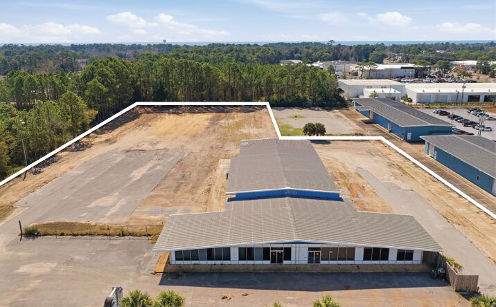 Pictures of Industrial property located at 702 Anchors St NW, Fort Walton Beach, FL 32548 for lease - image #1