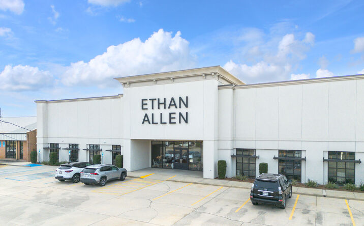 Pictures of Retail property located at 10300 Perkins Rd, Baton Rouge, LA 70810 for lease - image #1