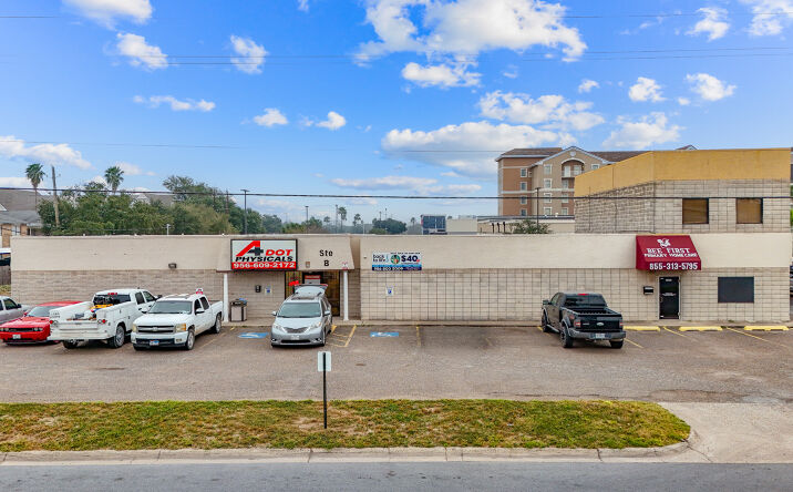 Pictures of Office, Retail property located at 1401 S 6th St, McAllen, TX 78501 for lease - image #1