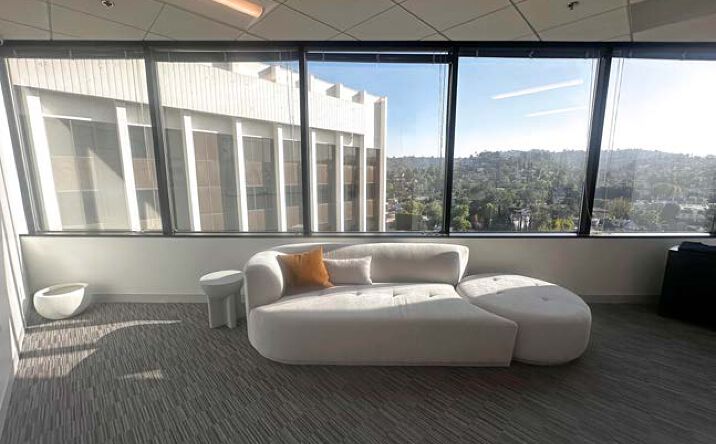 Pictures of Office property located at 15260 Ventura Blvd, Los Angeles, CA 91403 for lease - image #1