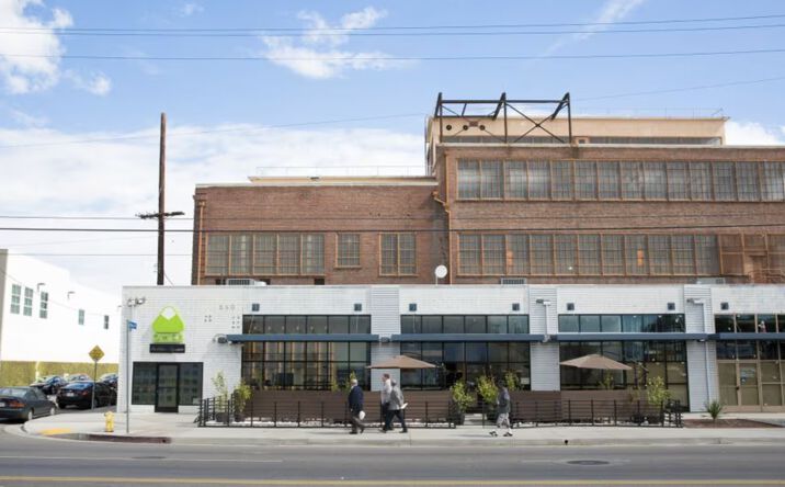 Pictures of Retail, Restaurant property located at 580 S Alameda St, Los Angeles, CA 90013 for lease - image #1