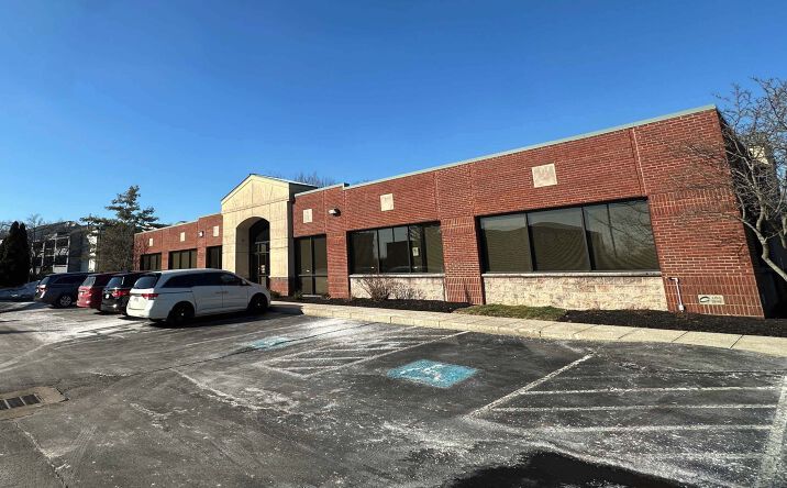 Pictures of Office property located at 4705 Lake Forest Dr, Cincinnati, OH 45242 for lease - image #1