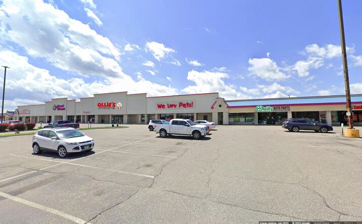 Pictures of Retail, Office, Restaurant property located at 450 Pike St, Marietta, OH 45750 for lease - image #1