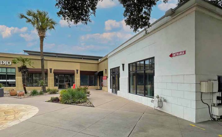 Pictures of Retail property located at 500 & 524 N Lamar Blvd, Austin, TX 78703 for lease - image #1