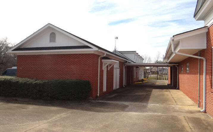 Pictures of Retail, Office, Restaurant property located at 125 W. Center St, Greenwood, AR 72936 for lease - image #1