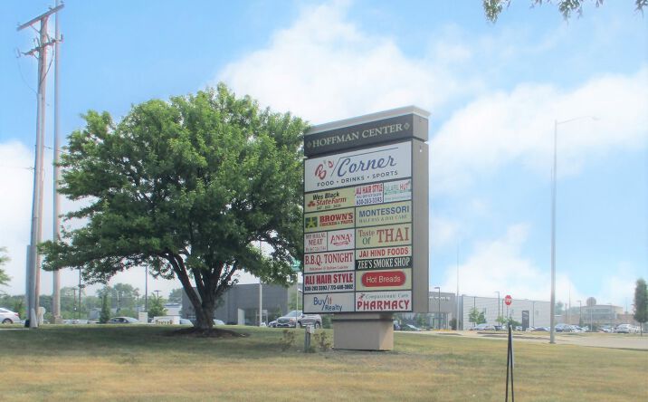 Pictures of Retail property located at 1013 W GOLF Road, Hoffman Estates, IL 60169 for lease - image #1