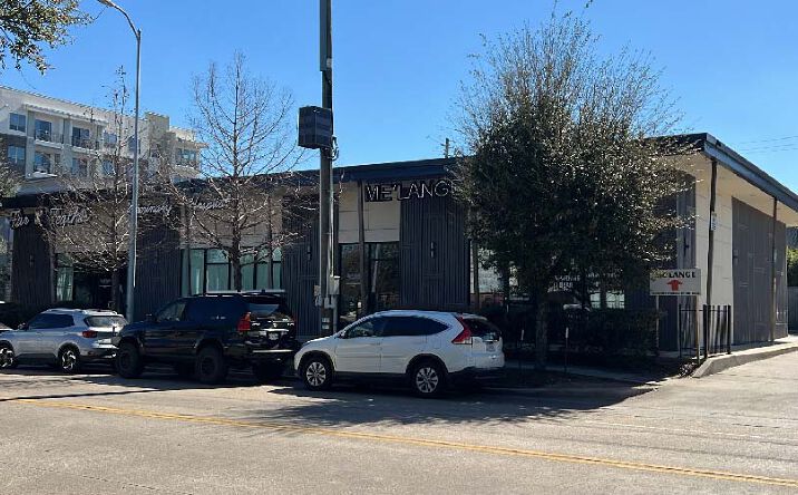 Pictures of Retail, Restaurant property located at 311 W Gray St, Houston, TX 77019 for lease - image #1