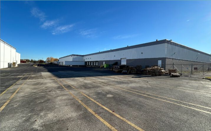 Pictures of Industrial property located at 411 Churchmans Rd, New Castle, DE 19720 for lease - image #1