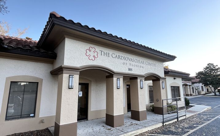 Pictures of Office property located at 805 Oakley Seaver Dr, Clermont, FL 34711 for lease - image #1