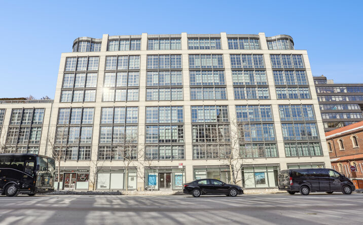 Pictures of Retail property located at 500 W 21st St, New York, NY 10011 for lease - image #1