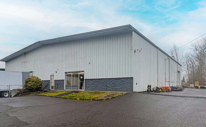 Pictures of Industrial property located at 2523 NE Argyle St, Portland, OR 97211 for lease - image #1