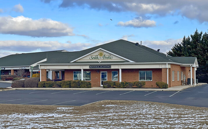 Pictures of Office, Retail property located at 120 E Oak Ridge Dr, Hagerstown, MD 21740 for lease - image #1