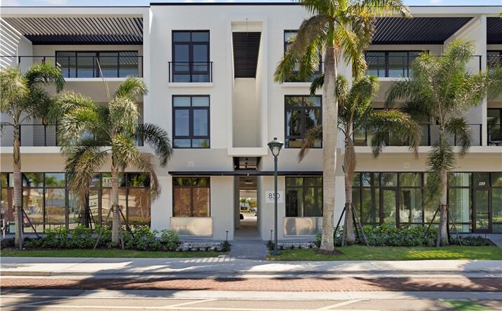 Pictures of Office, Retail property located at 850 Central Ave, Naples, FL 34102 for lease - image #1