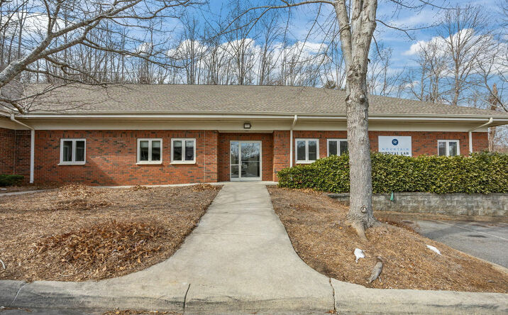 Pictures of Office property located at 9 Walden Ridge Dr, Asheville, NC 28803 for lease - image #1