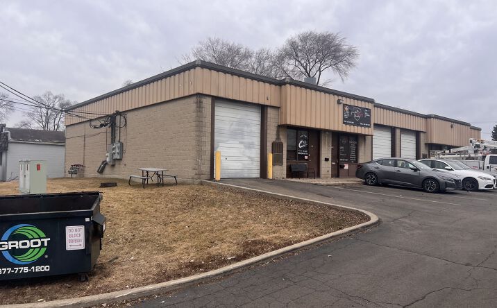 Pictures of Industrial property located at 1007 Sill Ave, Aurora, IL 60506 for lease - image #1