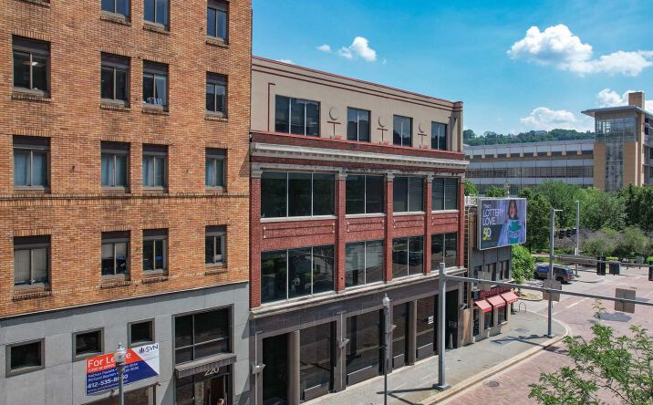 Pictures of Office property located at 210 Grant St, Pittsburgh, PA 15219 for lease - image #1