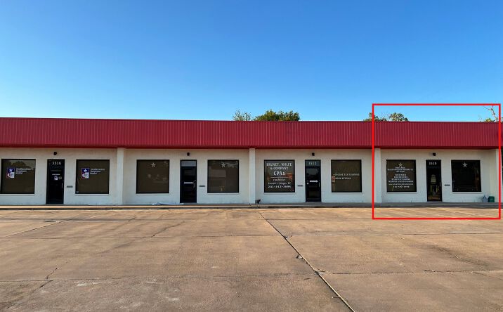 Pictures of Office property located at 3510 Avenue I, Rosenberg, TX 77471 for lease - image #1