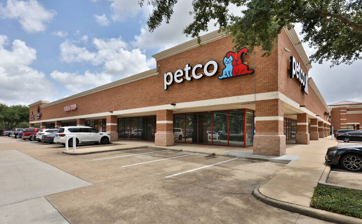 Pictures of Retail property located at 11601-11799 S. Sam Houston Parkway E, Houston, TX 77089 for lease - image #1