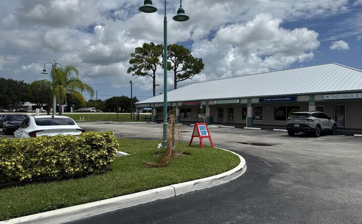 Pictures of Retail property located at 2000 Palm Bay Road NE 3, Palm Bay, FL 32905 for lease - image #1