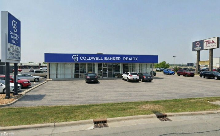 Pictures of Retail property located at 501 N Kinzie Ave, Bradley, IL 60915 for lease - image #1