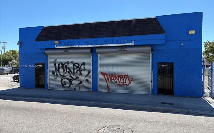 Pictures of Retail property located at 1350 NW 62nd St, Miami, FL 33147 for lease - image #1