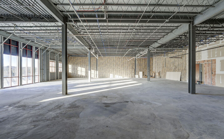 Pictures of Office property located at 8 Sheridan Square, Kingsport, TN 37660 for lease - image #1