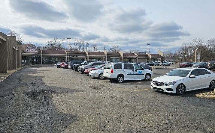 Pictures of Office property located at 2383 S Main St, Akron, OH 44319 for lease - image #1