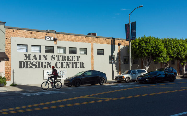 Pictures of Office property located at 228 Main St, Los Angeles, CA 90291 for lease - image #1