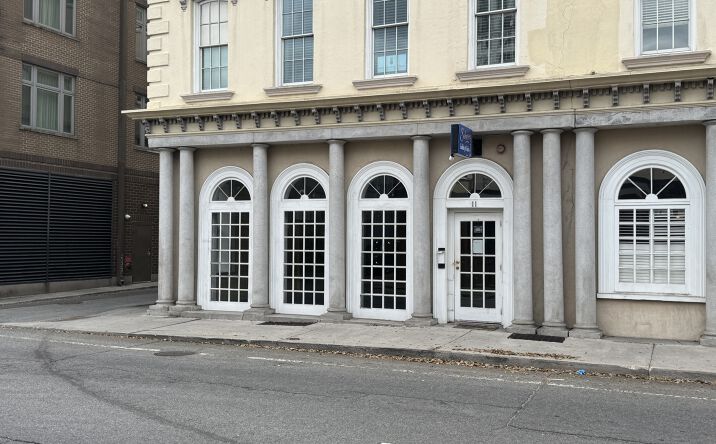 Pictures of Retail property located at 11 Whitaker St, Savannah, GA 31401 for lease - image #1
