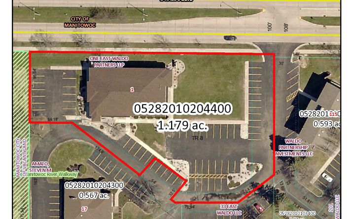 Pictures of Office property located at 1 E Waldo Blvd, Manitowoc, WI 54220 for lease - image #1