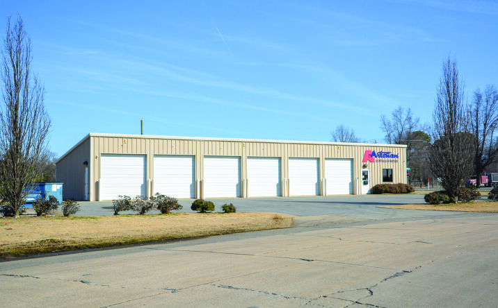 Pictures of Industrial, Office property located at 7704 Fluid Dr, Little Rock, AR 72206 for lease - image #1