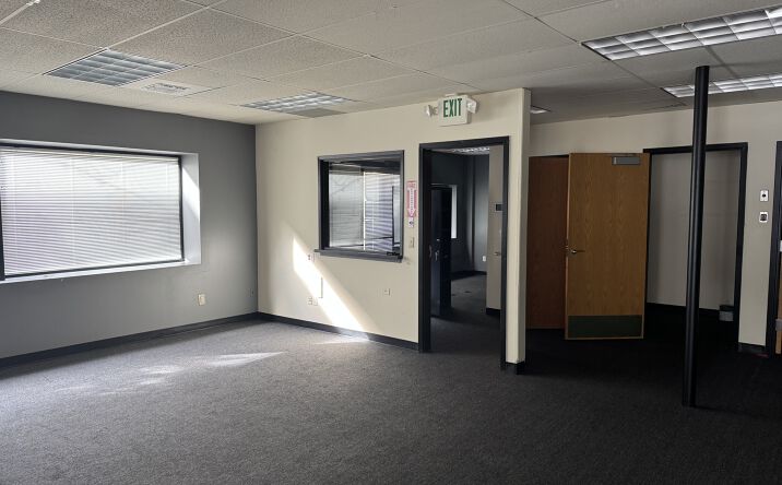 Pictures of Retail, Office, Special Purpose property located at 407 W Gowe St, Kent, WA 98032 for lease - image #1
