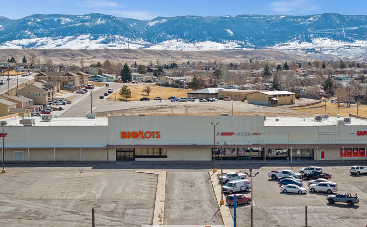 Pictures of Retail property located at 2121 E 12th St, Casper, WY 82601 for lease - image #1