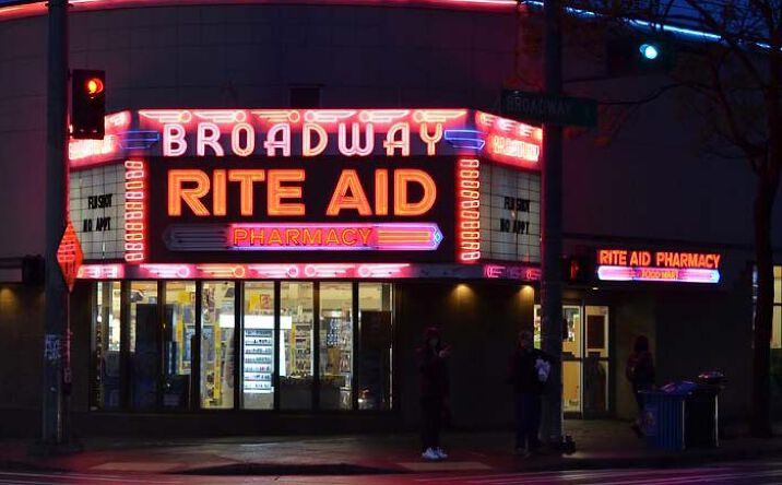 Pictures of Retail property located at 201 Broadway Ave E, Seattle, WA 98102 for lease - image #1