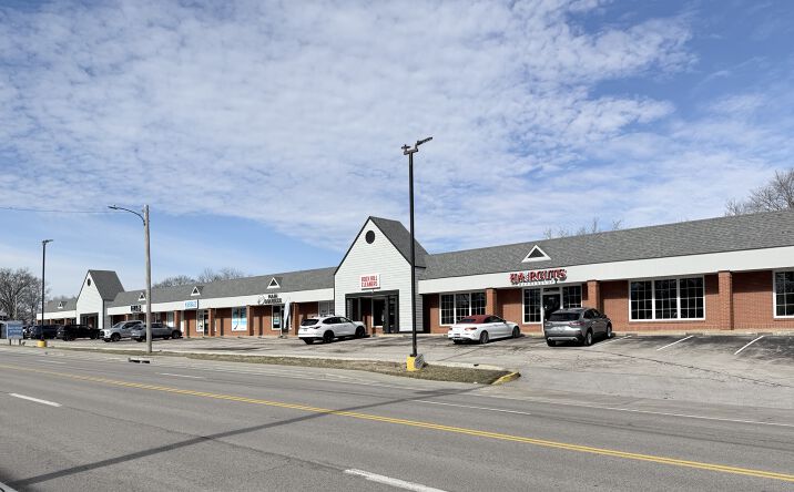 Pictures of Retail property located at 9841 Manchester Rd, St. Louis, MO 63119 for lease - image #1