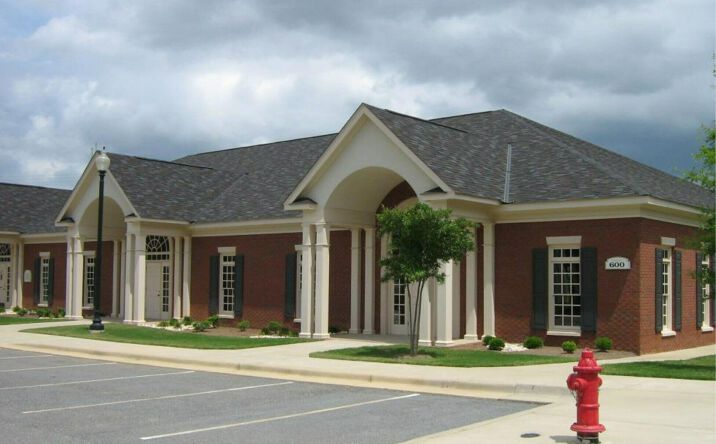 Pictures of Office property located at 5009 Riverchase Dr, Phenix City, AL 36867 for lease - image #1
