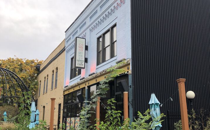 Pictures of Restaurant property located at 6 Taylor St, Champaign, IL 61820 for lease - image #1
